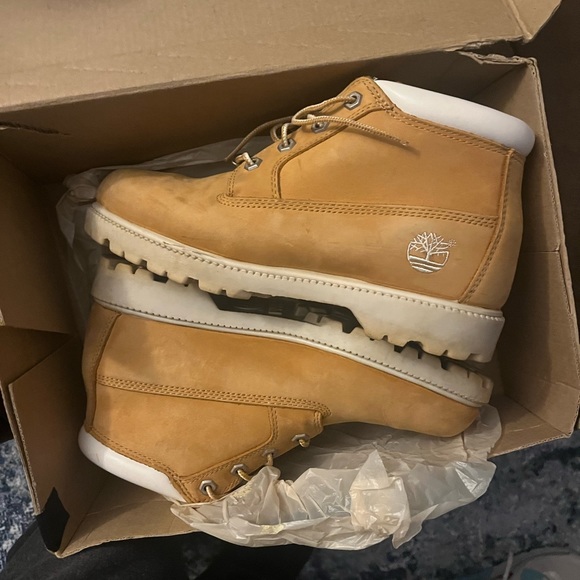 Timberlands - Picture 3 of 4